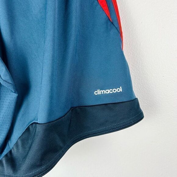Adidas FC Bayern Munchen Climacool Shorts in Red Blue Black - Picture 7 of 8